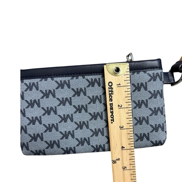 Michael Kors Blue and‎ Gray Signature PVC Belt Bag - Picture 4 of 4